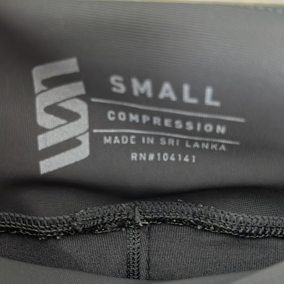 SECOND SKIN Compression Crop Leggings Gravel Size Small - Picture 4 of 8